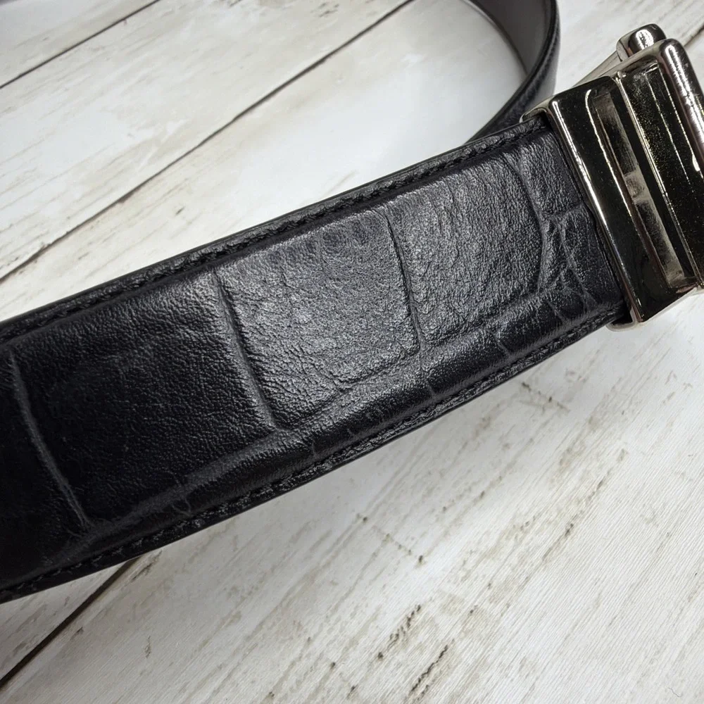Cole Haan one side